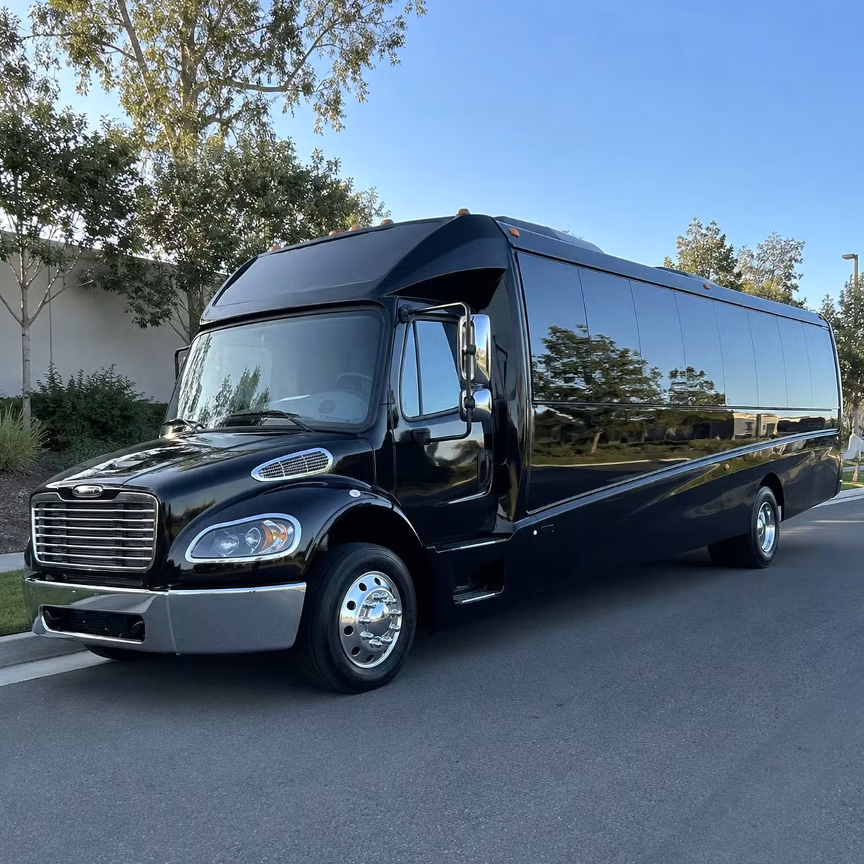 28 passenger minibus