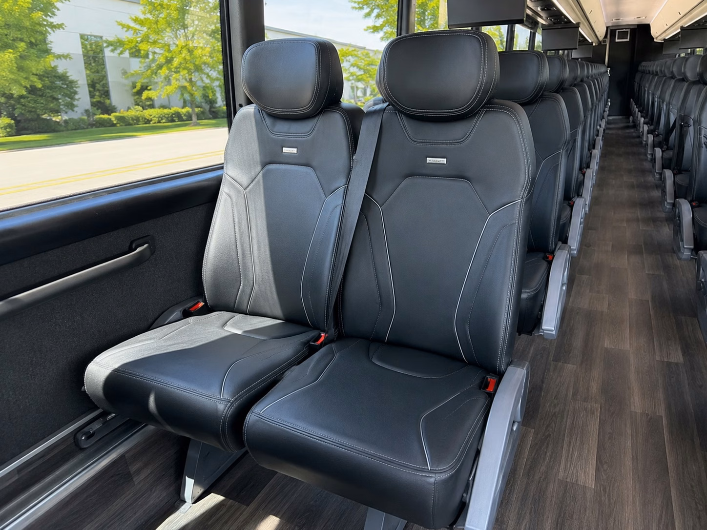 avondale ceremony to reception shuttle service that keeps your day on schedule